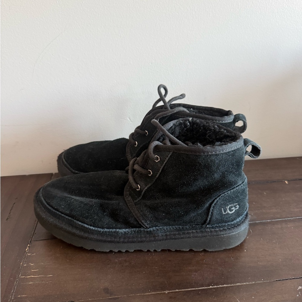 UGG Neumel Black Suede Lace Up Boots Men’s 6 Women’s 8 EU 38